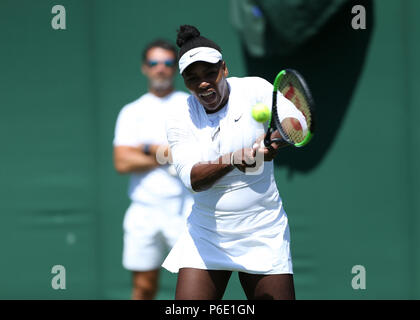 London, UK, 30th June 2018, All England Lawn Tennis and Croquet Club, England; The Wimbledon Tennis Championships, player practice and media sessions; Serena Williams (USA) during practice sessionCredit: Action Plus Sports Images/Alamy Live News Credit: Action Plus Sports Images/Alamy Live News Stock Photo