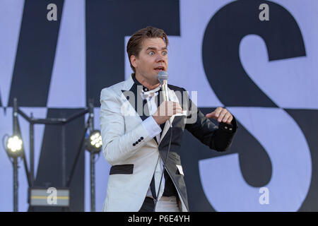 Finsbury park, UK. 30th June, 2018, Swedish rock band The Hives Featuring Pelle Almqvist, Niklas Almqvist, Christian Grahn, Dr. Matt Destruction, Vigilante Carlstroem, Randy Fitzsimmons performing at Queens of the Stone Age and Friends.UK.Finsbury park London.© Jason Richardson / Alamy Live News Stock Photo