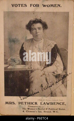 Emmeline Pethick Lawrence Signed Postcard c.1907 67 Pethick Lawrence Signed Postcard c.1907