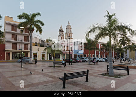 plaza de la republica and the cathedral san francisco de campeche at dusk, mexico, Stock Photo