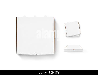 Fast food packaging set. Paper coffee cups in holder, food box 3D  rendering. 4560709 Stock Photo at Vecteezy