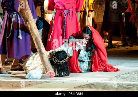 Veronica meets Jesus, living Via Crucis. Passion of Chinchon, Madrid province, Spain. Stock Photo