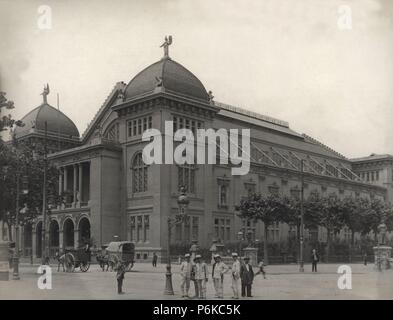 Palacio de Bellas Artes, en Barcelona. Años 1910. Stock Photo