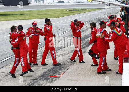 Joliet, Illinois, USA. 1st July, 2018. Kyle Busch (18) wins the Overton's 400 at Chicagoland Speedway in Joliet, Illinois Credit: Justin R. Noe Asp Inc/ASP/ZUMA Wire/Alamy Live News Stock Photo