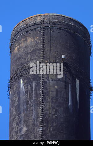 A cooling tower planned for demolition at Ferrybridge Power Station in West Yorkshire Stock Photo