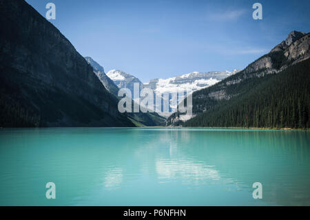 Lake Louise with backdrop of Mount Victoria Stock Photo