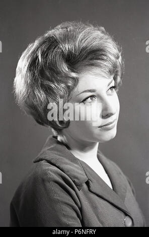 1950s, picture of an attractive young lady with a bouffant hairstyle from a professional photoshoot, England, UK. Stock Photo