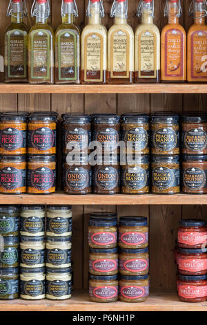 chutneys and pickles products, the garlic farm, newchurch, isle of wight, united kingdom. Stock Photo