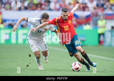 Moscow, Russland. 01st July, 2018. Roman ZOBNIN (left, RUS) versus Jordi ALBA (ESP), action, duels, Spain (ESP) - Russia (RUS) 3: 4 iE, round of 16, game 51, on 01.07.2018 in Moscow; Football World Cup 2018 in Russia from 14.06. - 15.07.2018. | usage worldwide Credit: dpa/Alamy Live News Stock Photo