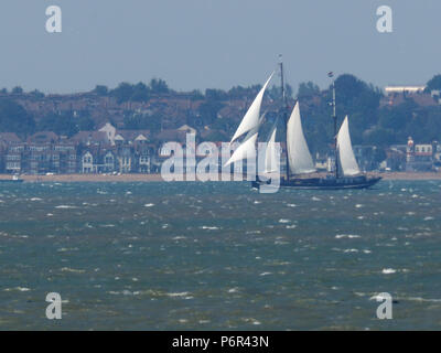 Sheerness, UK. 2nd July, 2018. The Iris tall ship sailing past Sheerness this afternoon. The Iris is a traditional Dutch herring-lugger. She was built in 1916 in the Netherlands and is 118ft long. Pic: passing Southend, Essex. Credit: James Bell/Alamy Live News Stock Photo