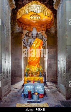 Eight-armed statue of the Hindu God Shiva inside Angkor Wat, Siem Reap, Cambodia. Stock Photo