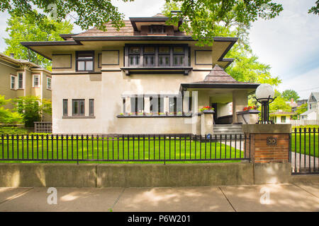 OAK PARK, ILLINOIS - JUNE 25, 2018: View of house designed by architect Frank Lloyd Wright. This is the Edward R. Hills House, aka the Hills–DeCaro Ho Stock Photo