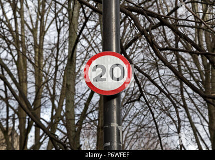 A 20 miles per hour speed limit sign in Bristol, UK Stock Photo