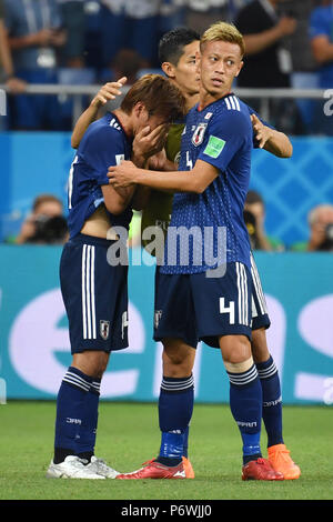 Rostov On Don, Russland. 02nd July, 2018. Takashi INUI (JPN, li) Disappointment, frustrated, disappointed, frustrated, dejected, after-game, is toasted by Keisuke HONDA (JPN) and Yoshinori MUTO (JPN), consolation, action. Belgium (BEL) -Japan (JPN 3-2, Round of 16, Round of 16, Game 54, on 02/07/2018 in Rostov on Don.Rostov Arena.) Football World Cup 2018 in Russia from 14.06. - 15.07.2018. | Usage worldwide Credit: dpa/Alamy Live News Stock Photo