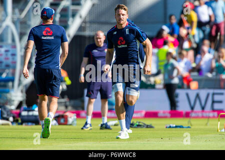 Manchester, UK. 3rd July 2018. Jos Butler of England warms up during the 1st International T20 match between England and India at Old Trafford, Manchester, England on 3 July 2018. Photo by Brandon Griffiths. Credit: Brandon Griffiths/Alamy Live News Stock Photo