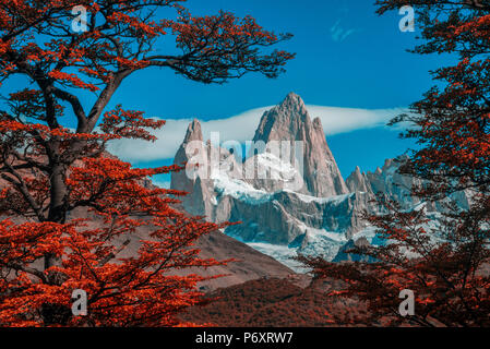 South America, Patagonia, Argentina, El Chalten, Mount Fitz Roy in Los Glaciares National Park Stock Photo