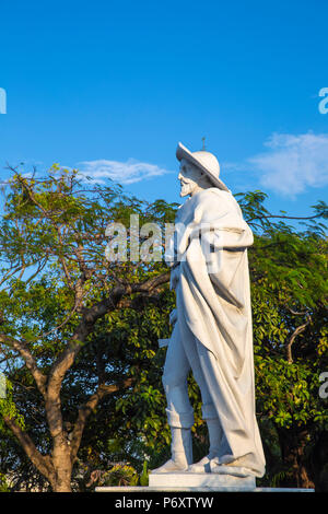 Caribbean, Bahamas, Providence Island, Nassau, Mount Fitzwilliam, Statue of Christopher Columbus at Government House, the official residence of the Governor General of the Bahamas Stock Photo