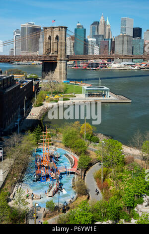 USA, New York, Brooklyn, DUMBO, Brooklyn Bridge Park Stock Photo