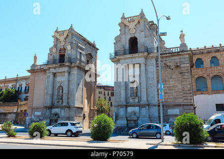 PALERMO, ITALY - JUNE 15, 2017: old town view. Porta Felice a monumental city gate of Palermo, Sicily, Italy. Stock Photo