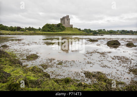 Dunguaire Castle, Kinvara, Galway, Connacht, Republic of Ireland, Europe Stock Photo