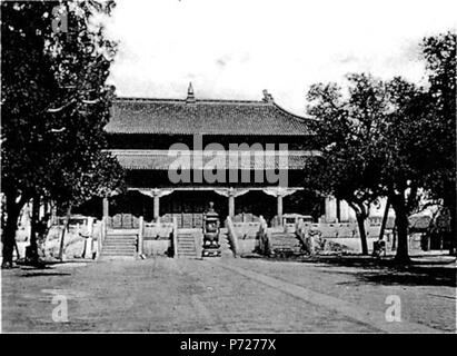 Deutsch: photo from Ein Tagebuch in Bildern . before or in 1902 138 Haupthalle Stock Photo