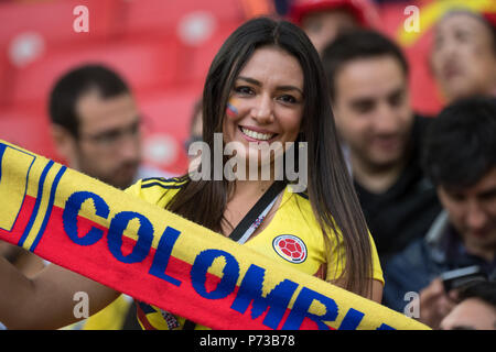 Moscow, Russland. 04th July, 2018. A female Colombian fan with scarf, woman, fan, fans, spectators, supporters, supporter, Colombia (COL) - England (ENG) 3: 4 iE, round of 16, game 56, on 03.07.2018 in Moscow; Football World Cup 2018 in Russia from 14.06. - 15.07.2018. | usage worldwide Credit: dpa/Alamy Live News Stock Photo