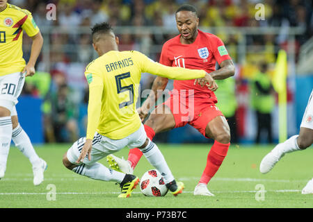 Moscow, Russland. 03rd July, 2018. Wilmar BARRIOS (left, COL) versus Raheem STERLING (ENG), Action, duels, Colombia (COL) - England (ENG) 3: 4 iE, Round of 16, Game 56, on 03.07.2018 in Moscow; Football World Cup 2018 in Russia from 14.06. - 15.07.2018. | usage worldwide Credit: dpa/Alamy Live News Stock Photo