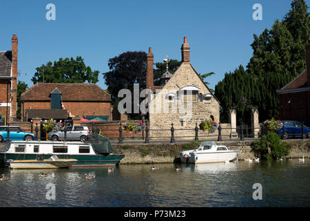 View across River Thames towards Long Alley almshouses, Abingdon-on-Thames, Oxfordshire, England, UK Stock Photo
