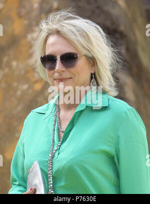 Jun 06, 2018 - Jennifer Saunders attending Royal Academy Of Arts 250th Summer Exhibition Preview Party at Burlington House in London, England, UK Stock Photo