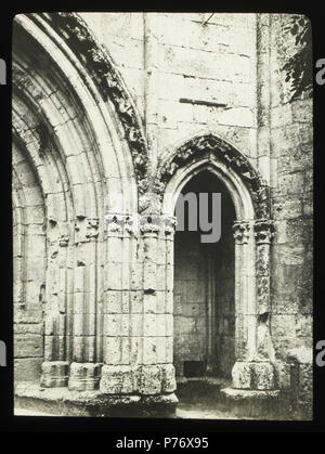 234 Église Saint-Saturnin de Berson - J-A Brutails - Université Bordeaux Montaigne - 2396 Stock Photo