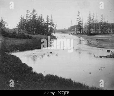 . English: Scene on the route of the Copper River and Northwestern Railroad, vicinity of Alaganik, 1908 . English: Construction photographs of the Copper River and Northwestern Railway along the Copper River from 1906-1911. PH Coll 375.50 Subjects (LCTGM): Rivers--Alaska Subjects (LCSH): Copper River (Alaska)  . 1908 11 Scene on the route of the Copper River and Northwestern Railroad, vicinity of Alaganik, 1908 (HEGG 768) Stock Photo