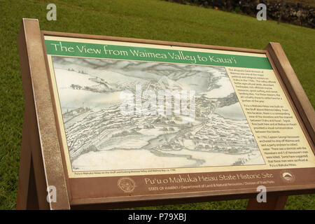 Sign at Puu O Mahuka Heiau State Historic Site - The View Of The Waimea Valley. A Sacred Place of the Gods. A bluff overlooking Waimea Bay and Waimea  Stock Photo