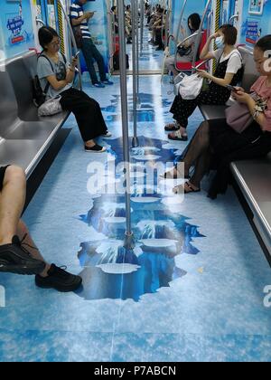 Hangzhou, Hangzhou, China. 5th July, 2018. Hangzhou, CHINA-Passengers at a summer themed subway train in Hangzhou, east China's Zhejiang Province. Credit: SIPA Asia/ZUMA Wire/Alamy Live News Stock Photo