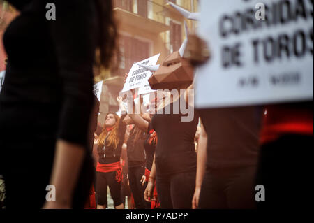 Pamplona, Spain. 5th July, 2018. Activists from PETA and AnimaNaturalis stage a protest in Pamplona on July 5, 2018 ahead of the San Fermin festival and its infamous running of the bulls. The organizations demand that the festival be stopped due to animal cruelty. Credit: Mikel Cia Da Riva/Alamy Live News Stock Photo