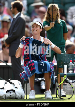 Johanna Konta during a change of ends on day four of the Wimbledon Championships at the All England Lawn Tennis and Croquet Club, Wimbledon. Stock Photo