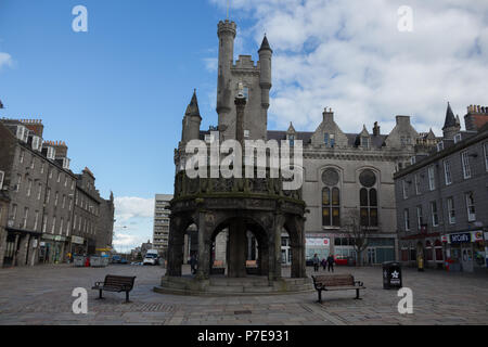Mercat Cross, in the Castlegate area of Aberrdeen, Scotland, UK. The Salvation Army Citadel in the background. Stock Photo
