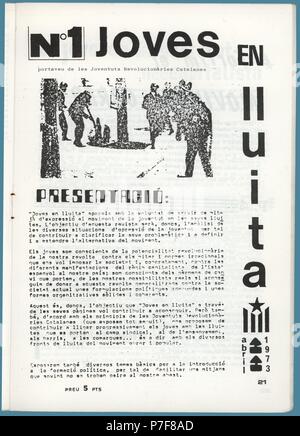 Portada de la revista clandestina Joves en lluita, portavoz de las Joventuts Revolucionàries Catalanes, número uno, editada en Barcelona, abril de 1973. Stock Photo