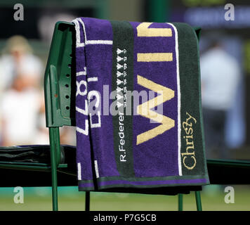 ROGER FEDERER , LIMITED EDITION TOWEL, THE WIMBLEDON CHAMPIONSHIPS 2018 ...