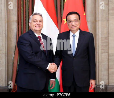 (180706) -- SOFIA, July 6, 2018 (Xinhua) -- Chinese Premier Li Keqiang meets with Hungarian Prime Minister Viktor Orban in Sofia, Bulgaria, July 6, 2018.  (Xinhua/Ding Haitao)(mcg) Stock Photo