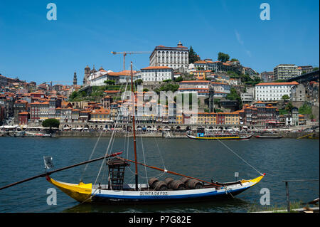 14.06.2018, Porto, Portugal, Europe - A view of Porto's cityscape with the Pena Ventos hill and the Douro River. Stock Photo