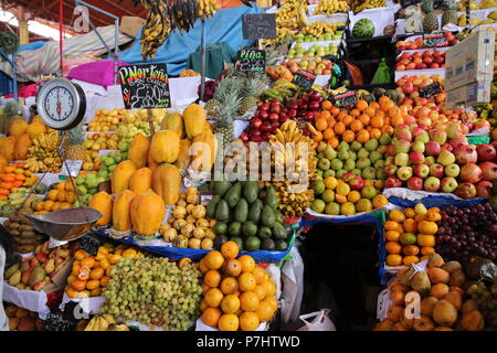 Healthy and colourful local fruit and vegetable market in Arequipa (Peru) Stock Photo