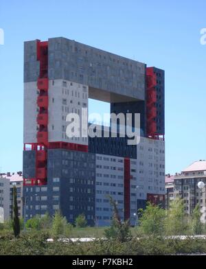 EDIFICIO MIRADOR EN SANCHINARRO - 2004. Author: LLEO BLANCA / ESTUDIO MVRDV. Location: EDIFICIO MIRADOR, MADRID, SPAIN. Stock Photo