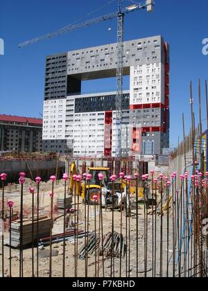 EDIFICIO MIRADOR EN SANCHINARRO - 2004. Author: LLEO BLANCA / ESTUDIO MVRDV. Location: EDIFICIO MIRADOR, SPAIN. Stock Photo