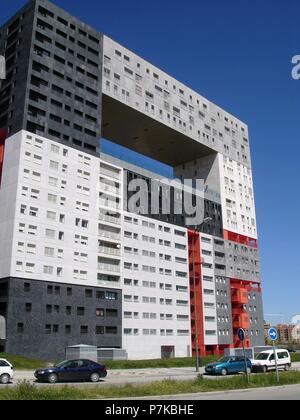 EDIFICIO MIRADOR EN SANCHINARRO - 2004. Author: LLEO BLANCA / ESTUDIO MVRDV. Location: EDIFICIO MIRADOR, MADRID, SPAIN. Stock Photo