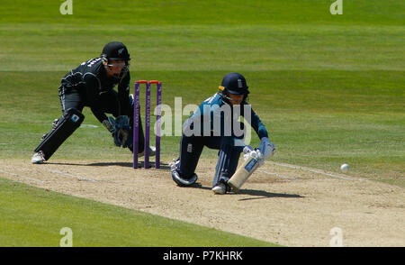 Emerald Headingley Stadium, Leeds, West Yorkshire, 7th July 2018.   Tammy Beaumont of England Women batting against New Zealand Women during England v New Zealand Royal London Women's One-Day International .   Credit: Touchlinepics/Alamy Live News Stock Photo