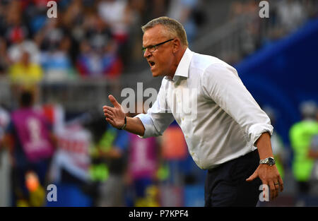Samara, Russia. 7th July, 2018. Head coach Janne Andersson of Sweden gives instructions to players during the 2018 FIFA World Cup quarter-final match between Sweden and England in Samara, Russia, July 7, 2018. Credit: Li Ga/Xinhua/Alamy Live News Stock Photo