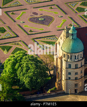 Castle gardens of Güstrow Castle with baroque heart, Güstrow, Mecklenburg Lake Plateau, Mecklenburg-Western Pomerania, Germany Stock Photo