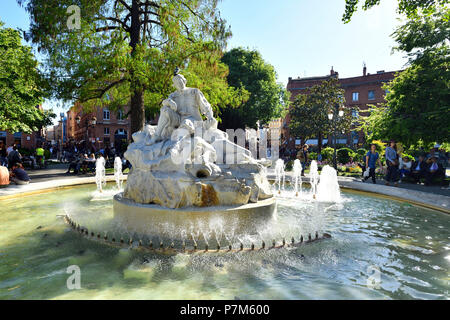 France, Haute Garonne, Toulouse, Wilson square, fountain and statue of the poet Goudouli Stock Photo