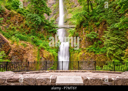 Multnomah Falls, Oregon, USA located in the Columbia River Gorge. Stock Photo