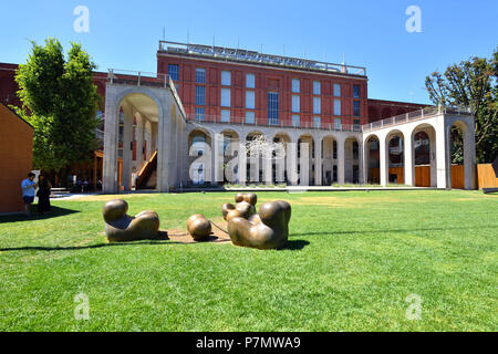 Italy, Lombardy, Milan, Triennale Design Museum, near Sempione Park, built in 1933 by architect Giovanni Muzio, hosts contemporary art exhibitions Stock Photo